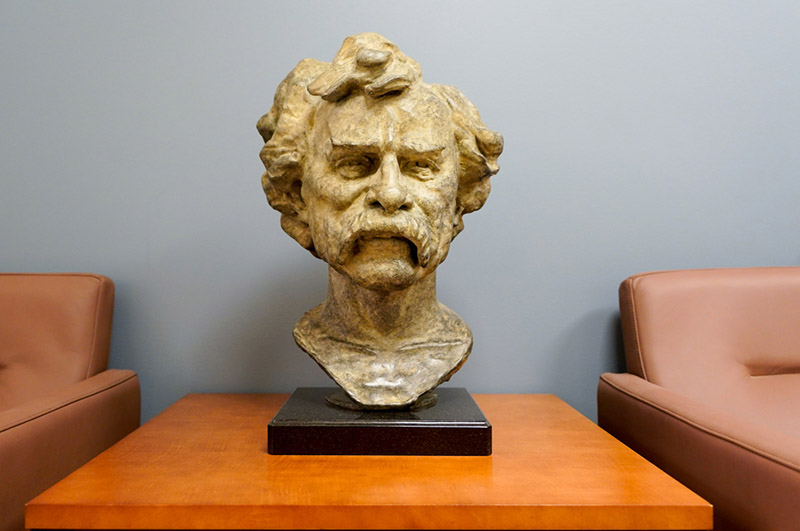 A bust of Mark Twain sits in the lobby area of the Mark Twain Papers & Project at The Bancroft Library.